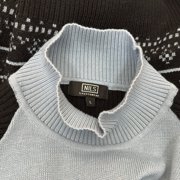 NILS Skiwear Baby Blue and Black Wool-Blend Geometric Turtleneck Sweater sz L - Picture 10 of 12